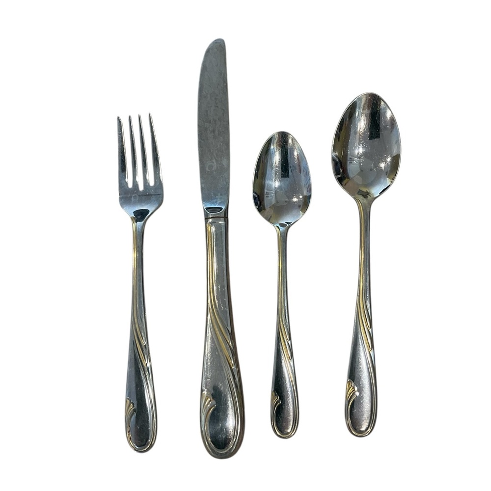 Gorham Golden Swirl flatwear 26 pieces